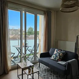 https://f3-calme-meubl-et-chaleureux.fr-paris.fr